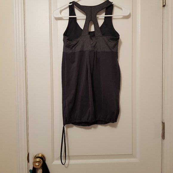 Old Navy Active Workout Tank Top - Picture 3 of 8